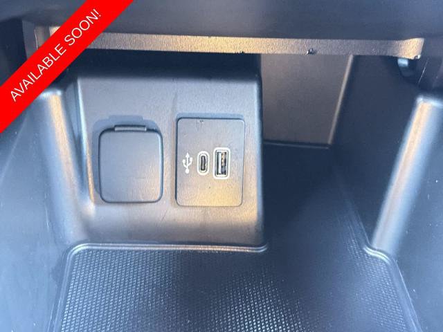 Certified 2025 Ford Explorer ST-Line AWD/4WD image 31