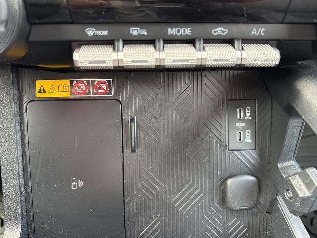 Used 2024 Toyota Tacoma SR5 AWD/4WD image 17