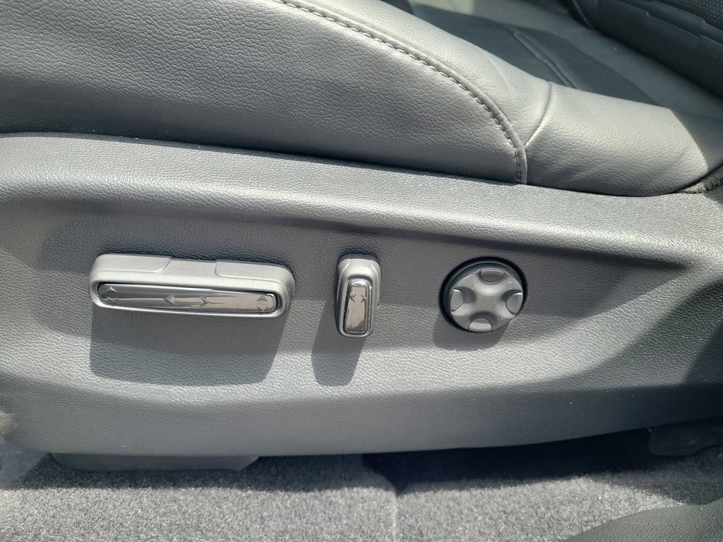 Used 2022 Honda CR-V Touring image 23