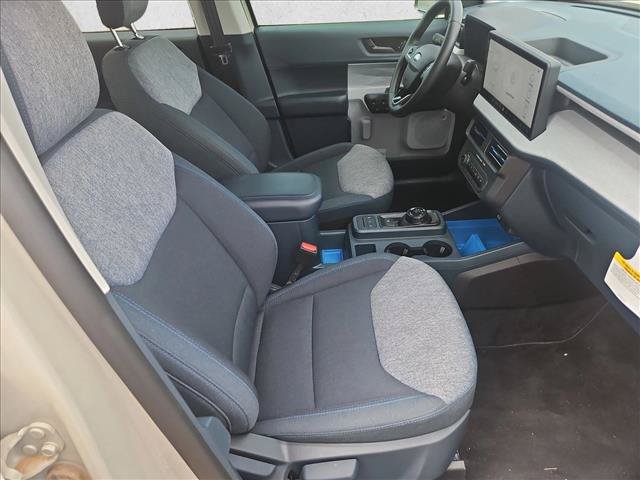Certified 2025 Ford Maverick XLT w/ XLT Luxury Package AWD/4WD image 18
