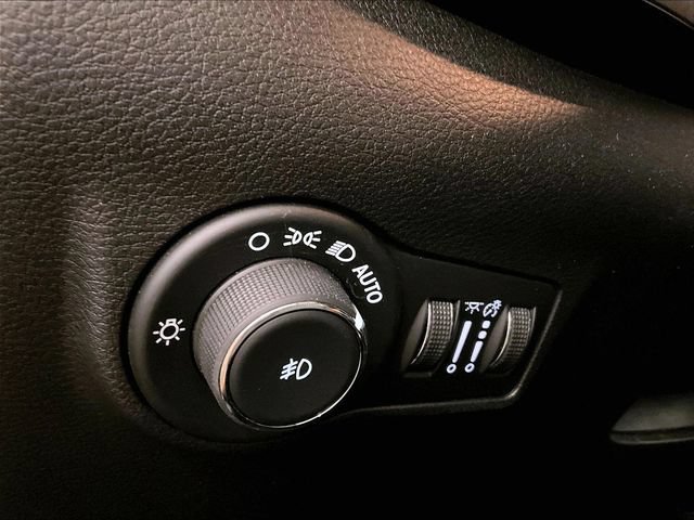 Used 2024 Jeep Compass Limited AWD/4WD image 30