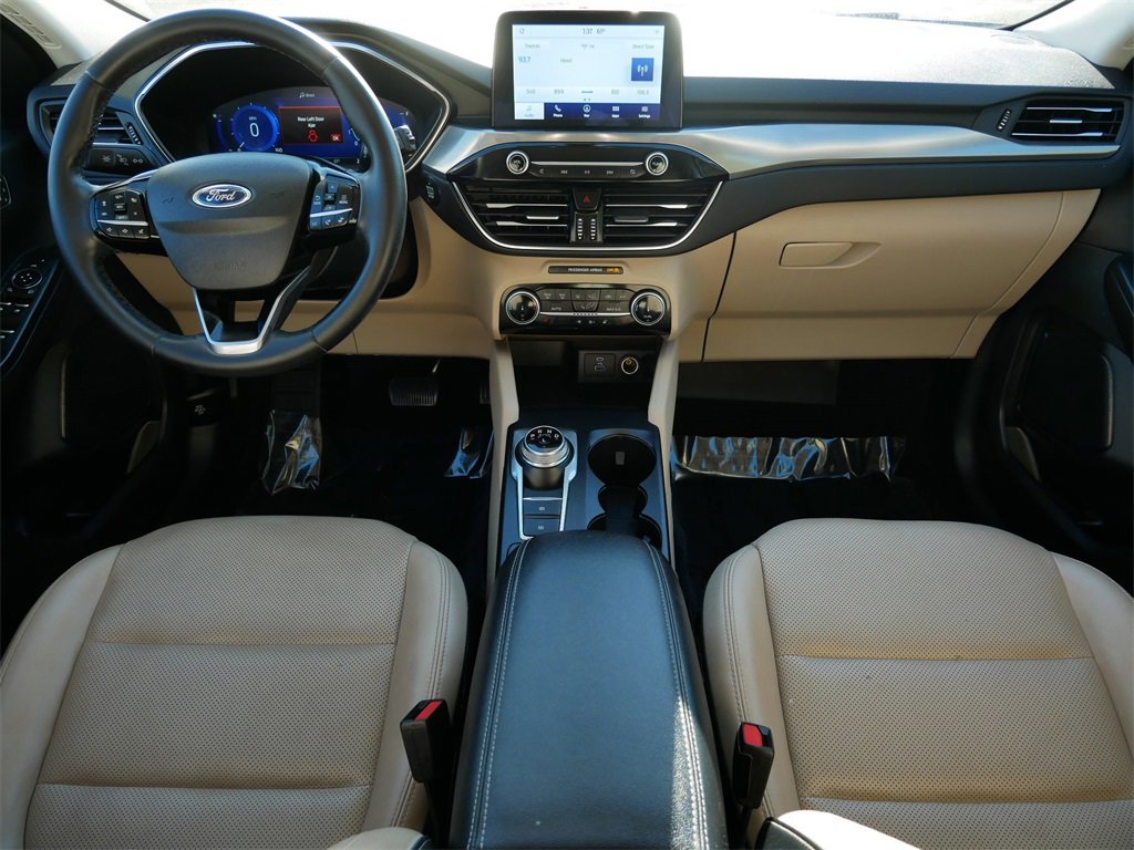 Certified 2022 Ford Escape Titanium image 13