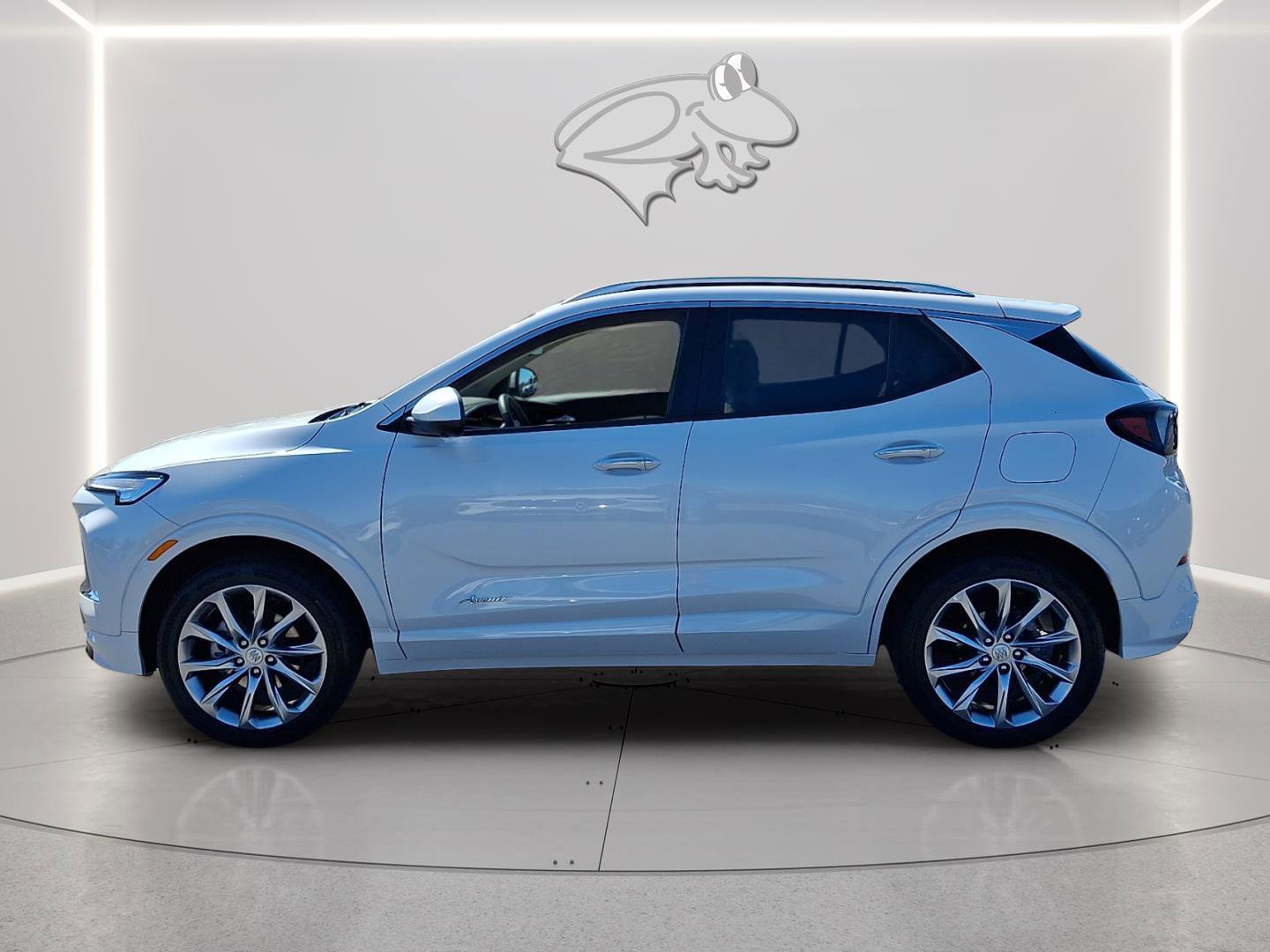 Used 2024 Buick Encore GX Avenir w/ Avenir Technology Package AWD/4WD image 4