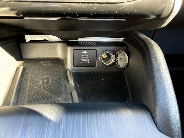Certified 2025 Ford Escape Platinum AWD/4WD image 18