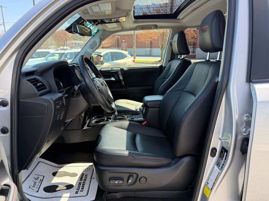 Used 2021 Toyota 4Runner TRD Off-Road Premium w/ Moonroof Package AWD/4WD image 11