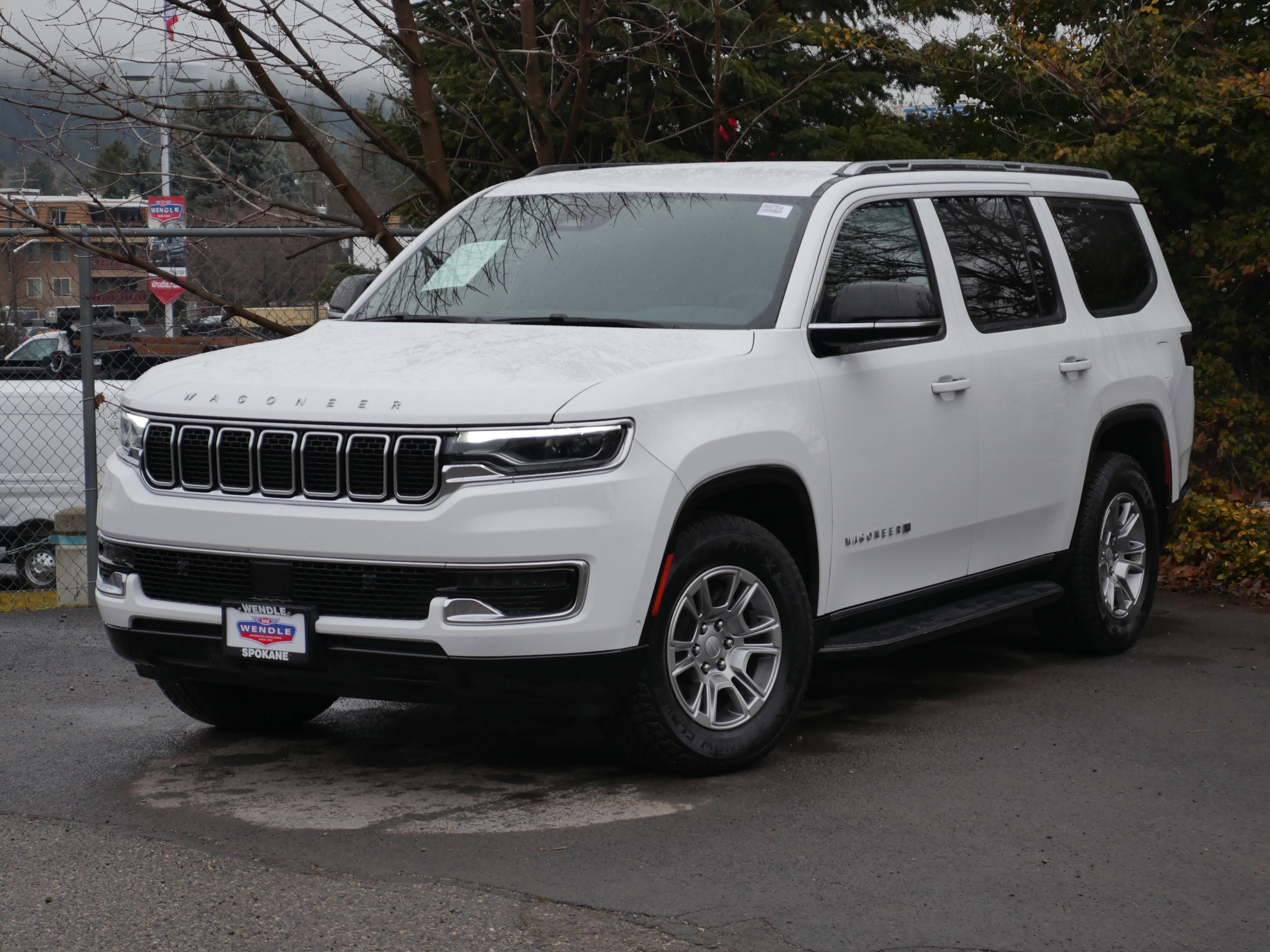 Used 2024 Jeep Wagoneer 4WD image 7