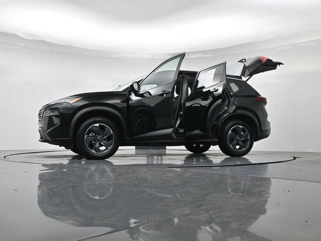 Used 2025 Nissan Rogue SV FWD image 53