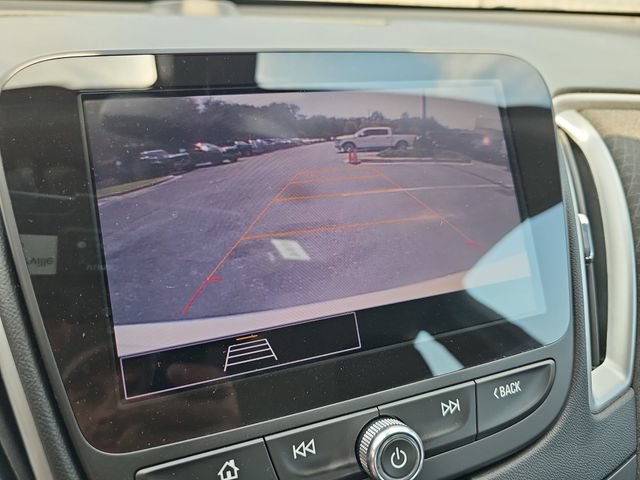 Used 2022 Chevrolet Malibu LT FWD image 25