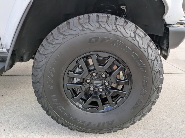 Certified 2025 Ford Bronco Raptor w/ Interior Carbon Fiber Pack AWD/4WD image 13