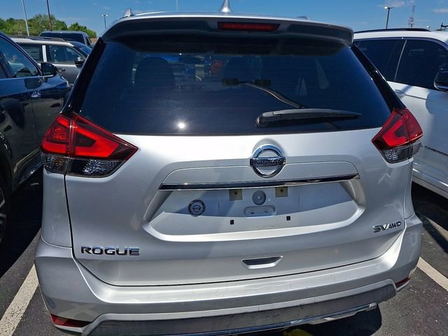 Used 2017 Nissan Rogue SV AWD/4WD image 5