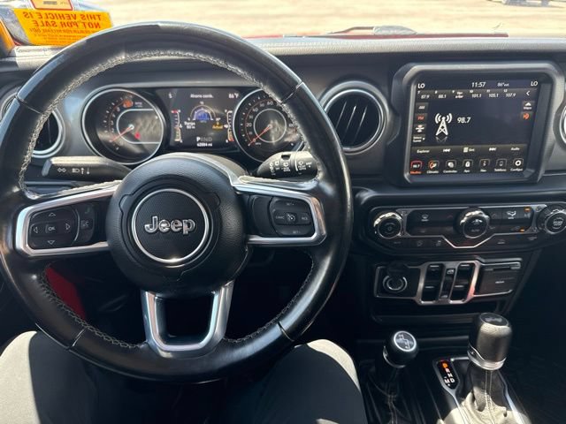 Used 2022 Jeep Wrangler Unlimited Sahara AWD/4WD image 11
