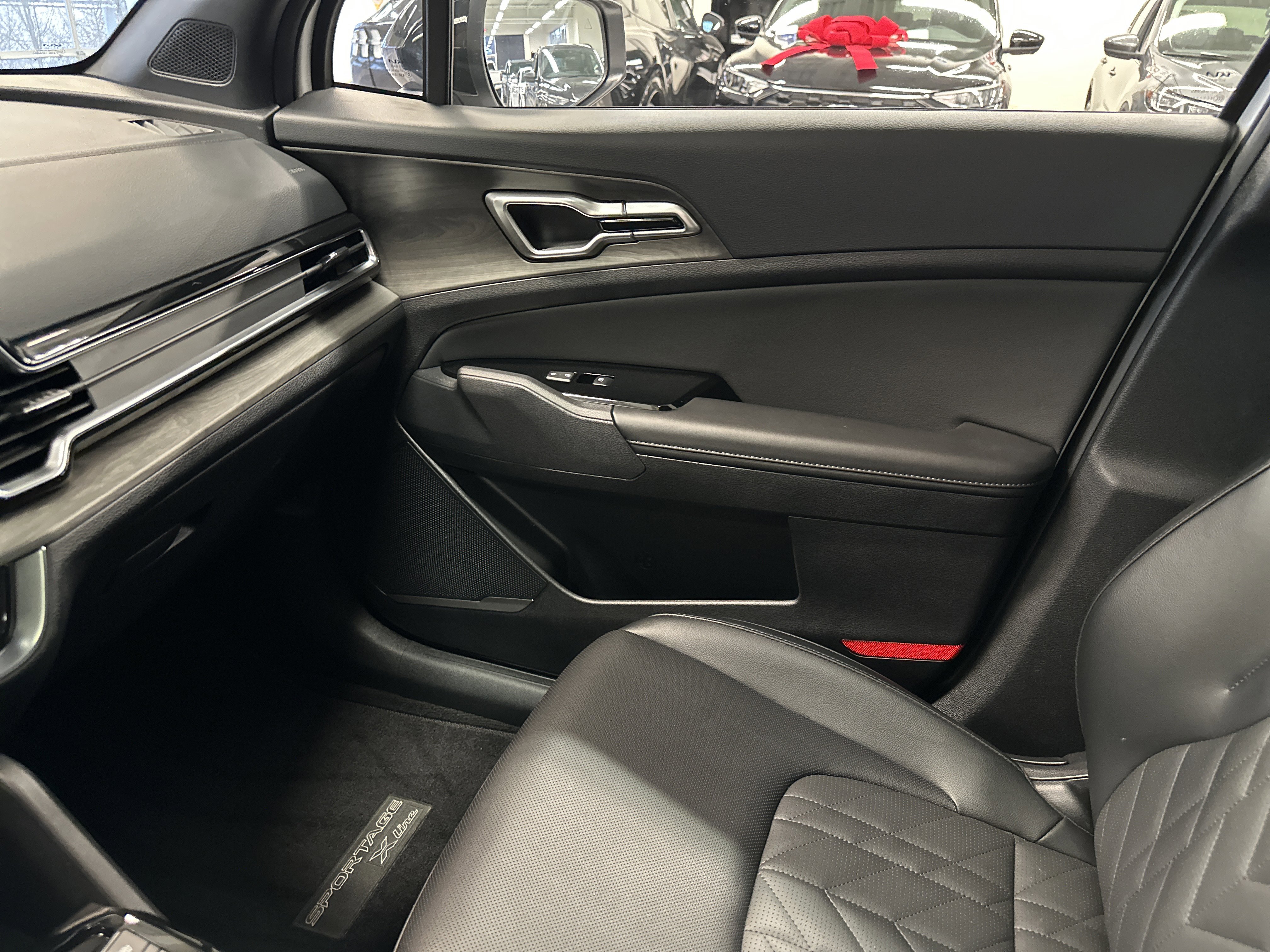 Used 2024 Kia Sportage X-Line w/ X-Line Premium Package image 25