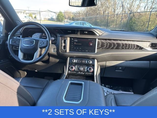 Used 2023 GMC Yukon XL Denali image 12