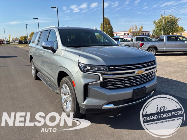 Used 2023 Chevrolet Suburban Premier AWD/4WD image 1