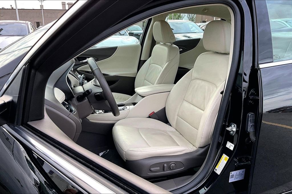 Used 2024 Chevrolet Malibu LT image 23