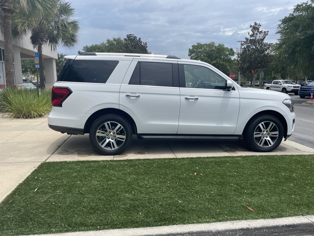 Certified 2024 Ford Expedition Limited RWD image 8