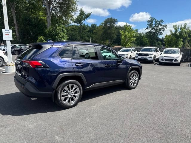 Used 2021 Toyota RAV4 XLE Premium AWD/4WD image 10