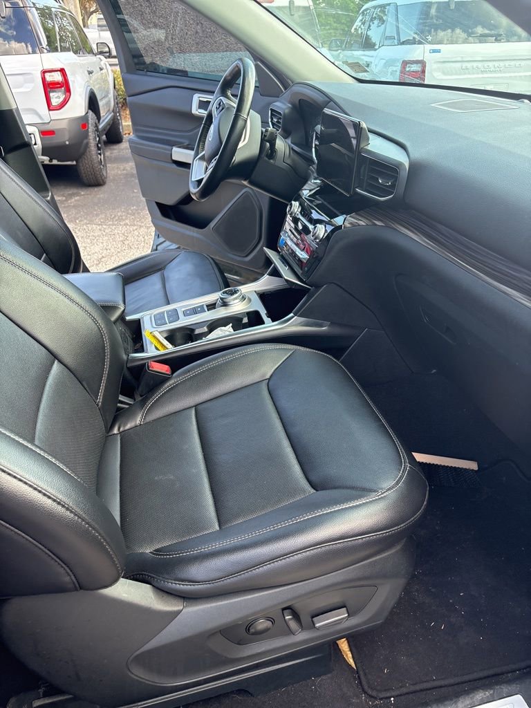 Certified 2024 Ford Explorer Limited image 12
