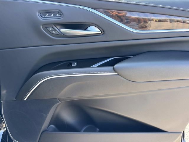 Used 2024 Cadillac Escalade Sport Platinum w/ Heavy-Duty Trailer Package image 24