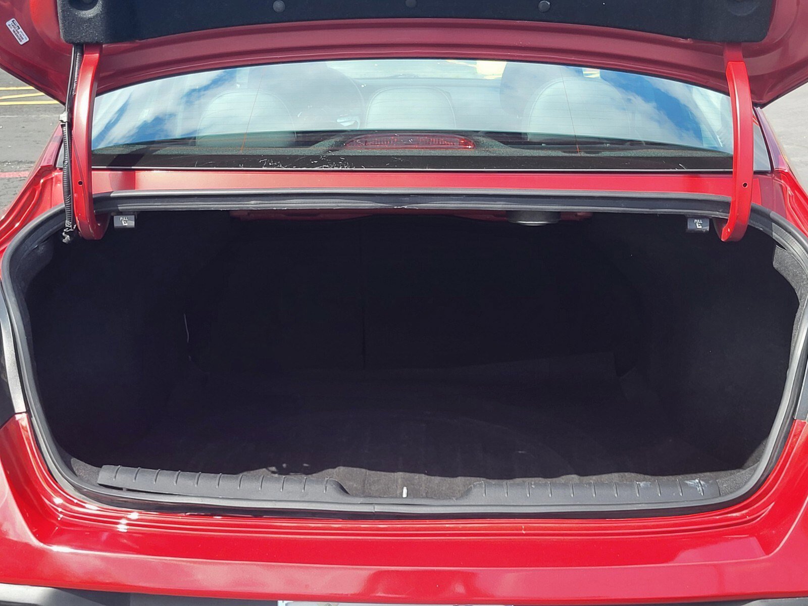 Used 2024 Hyundai Elantra Limited image 32