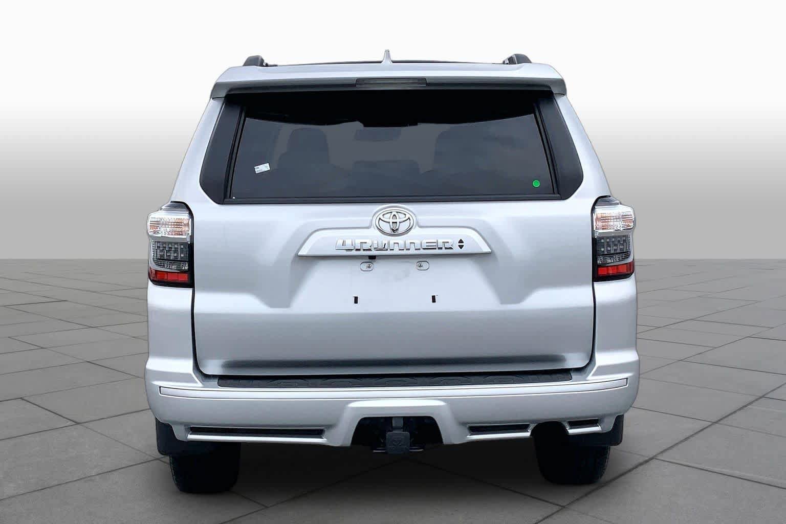 Used 2022 Toyota 4Runner TRD Sport w/ Technology Package AWD/4WD image 5
