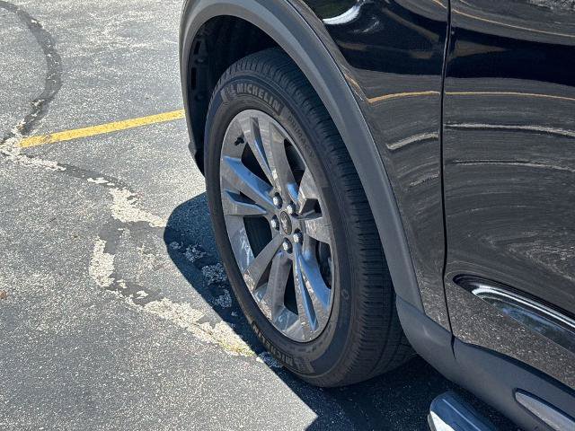 Certified 2023 Ford Explorer XLT w/ Equipment Group 202A AWD/4WD image 18