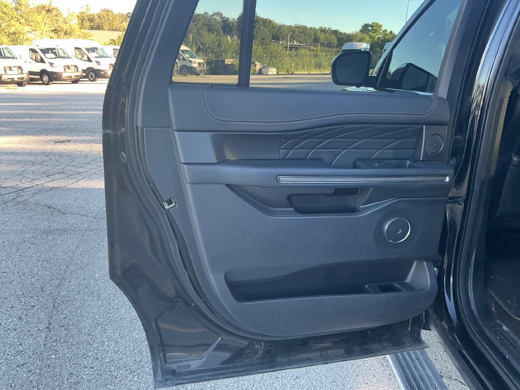 Certified 2023 Ford Expedition Max Platinum AWD/4WD image 23