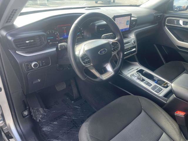 Certified 2023 Ford Explorer XLT image 8