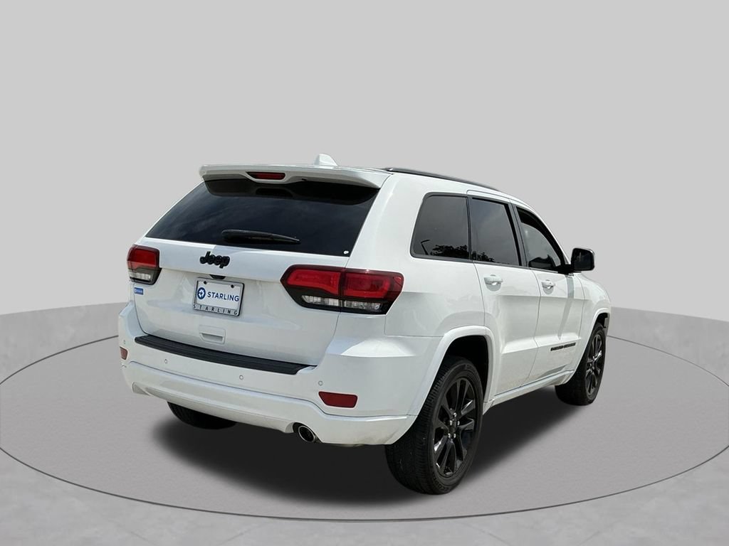 Used 2022 Jeep Grand Cherokee Laredo X RWD image 10