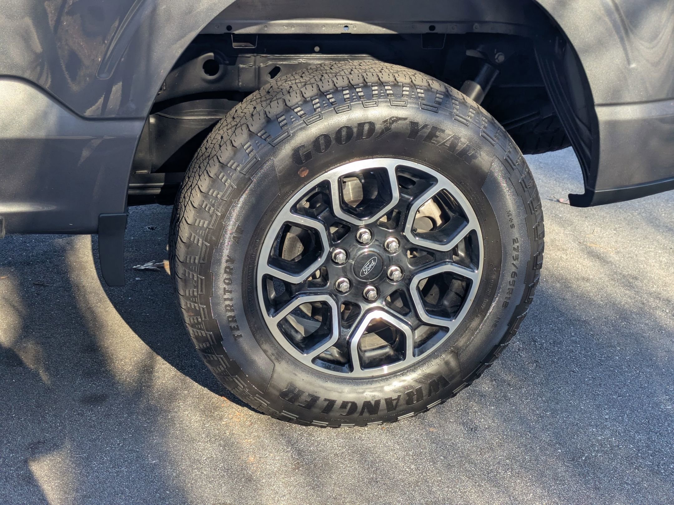 Certified 2022 Ford F150 XLT w/ Equipment Group 302A High image 8