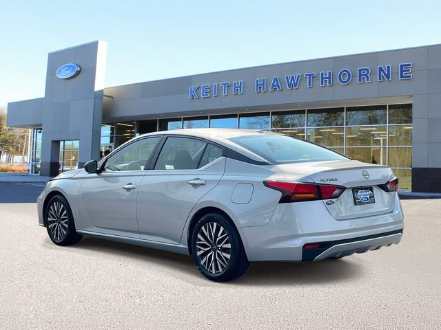 Used 2025 Nissan Altima 2.5 SV FWD image 4