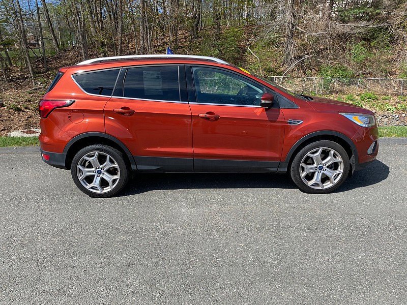 Certified 2019 Ford Escape Titanium AWD/4WD image 6
