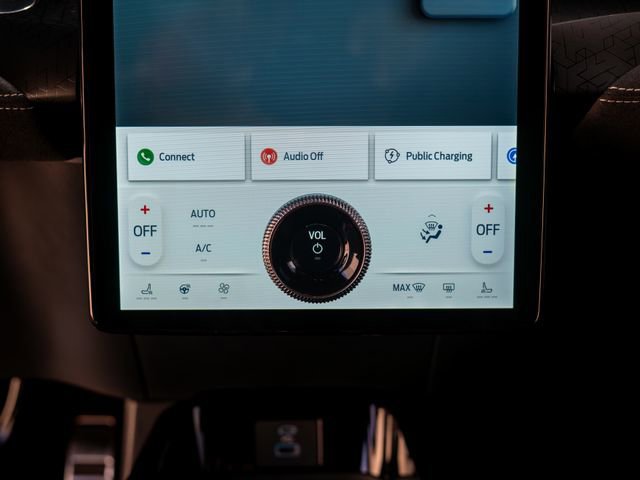 Certified 2024 Ford Mustang Mach-E GT image 28