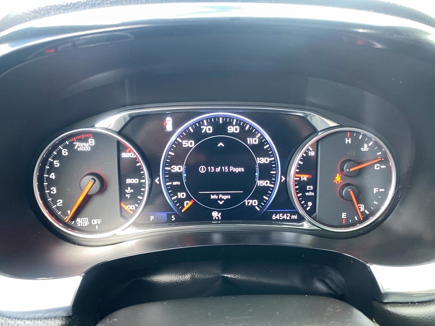 Used 2022 Chevrolet Traverse Premier w/ Redline Edition FWD image 14