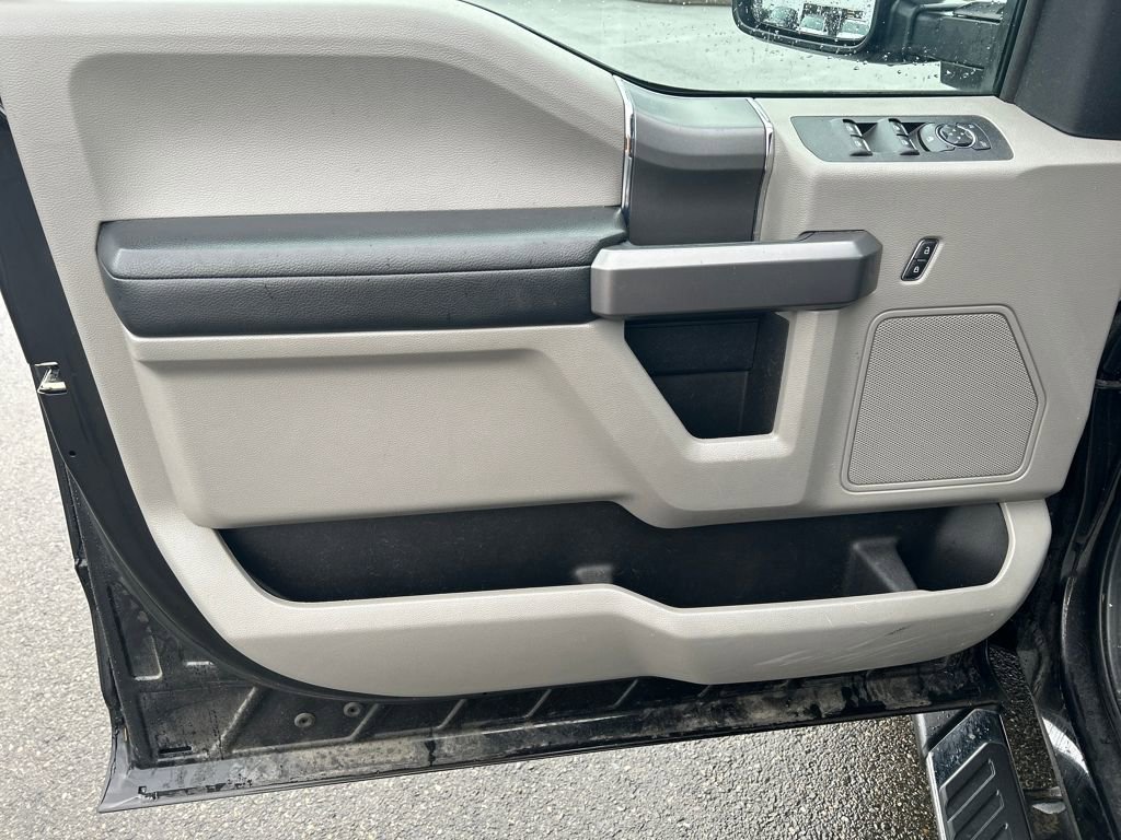 Certified 2019 Ford F150 XLT w/ Equipment Group 302A Luxury image 17