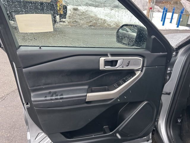 Certified 2023 Ford Explorer XLT w/ Equipment Group 202A image 12