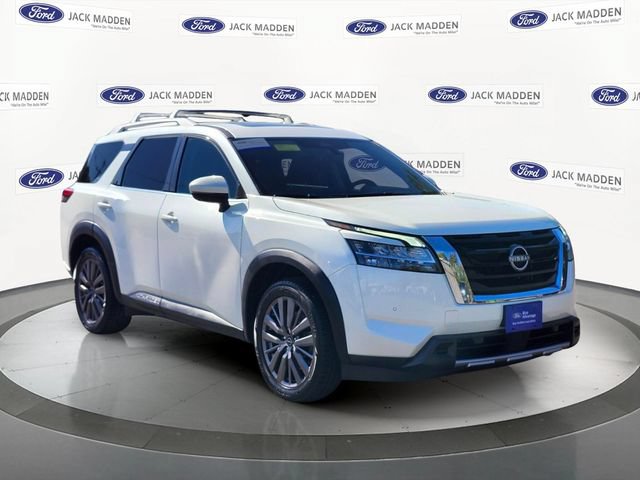 Used 2023 Nissan Pathfinder SL w/ SL Premium Package AWD/4WD image 7
