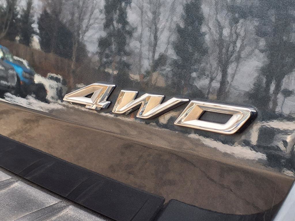 Certified 2022 Ford Explorer XLT w/ Equipment Group 202A image 19