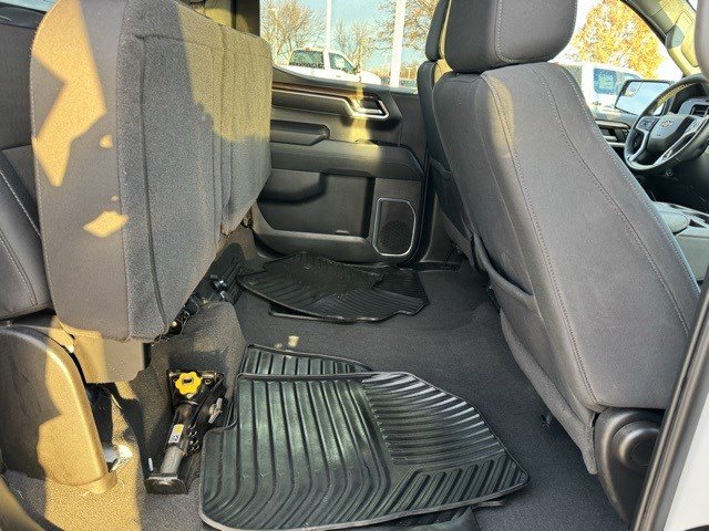 Used 2025 Chevrolet Silverado 1500 LT image 29