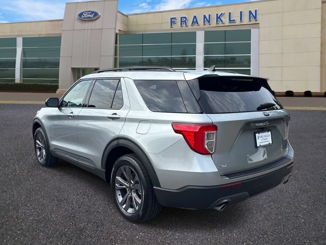 Certified 2023 Ford Explorer XLT w/ Equipment Group 202A AWD/4WD image 5