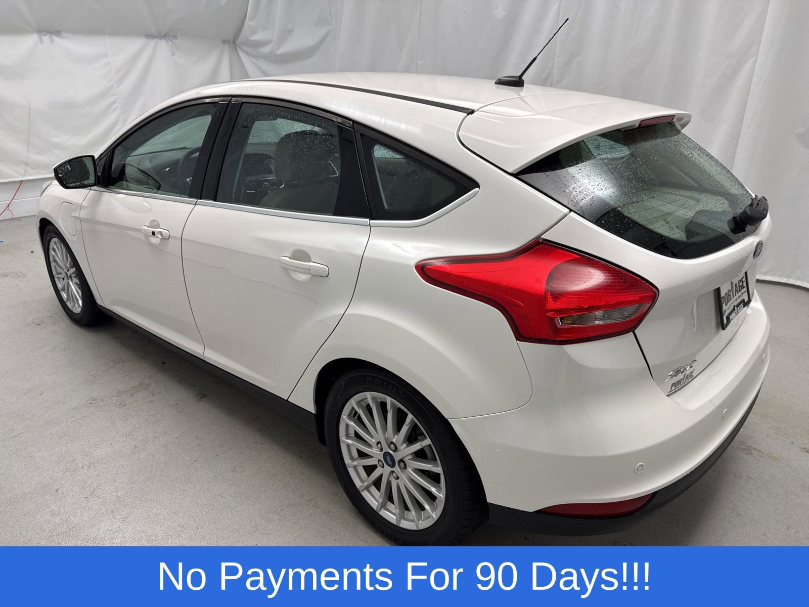 Certified 2018 Ford Focus Electric Hatchback image 4