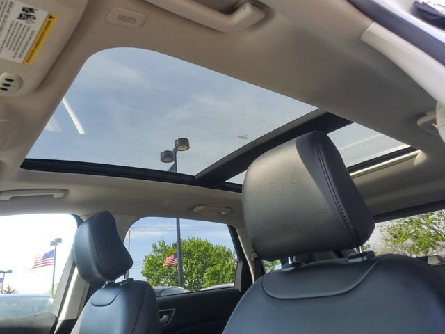 Certified 2023 Ford Edge SEL w/ Convenience Package AWD/4WD image 16