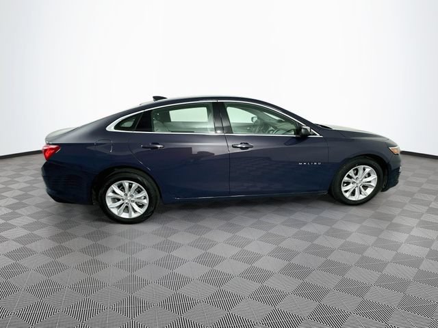 Used 2025 Chevrolet Malibu LT FWD image 13