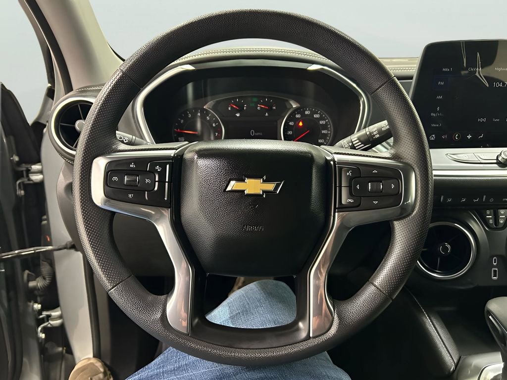 Used 2023 Chevrolet Blazer LT image 21