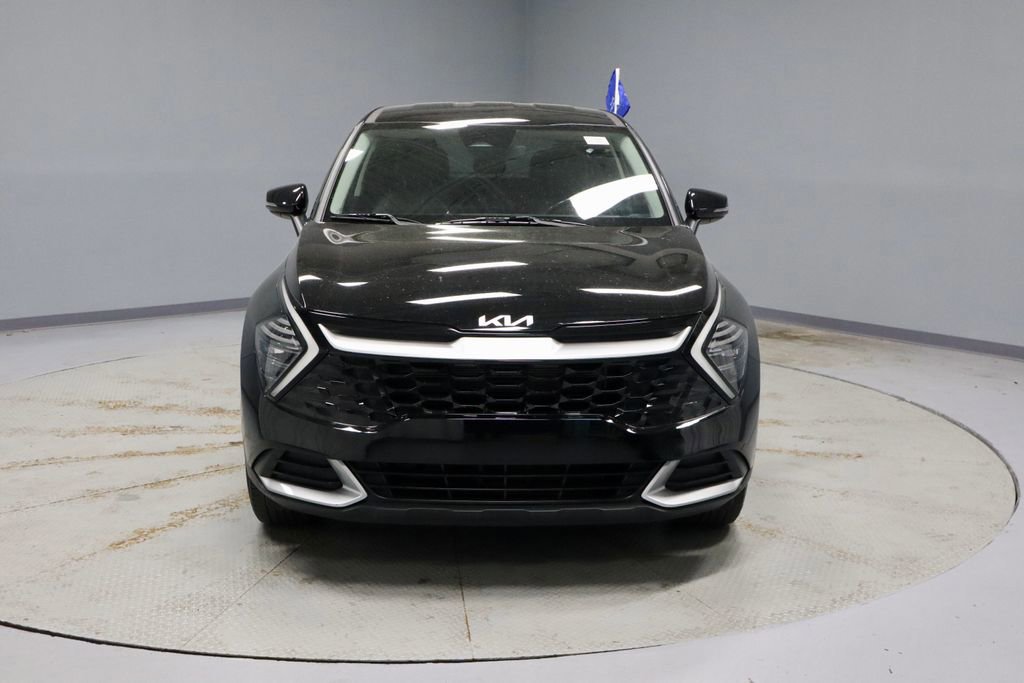 Used 2025 Kia Sportage EX FWD image 8