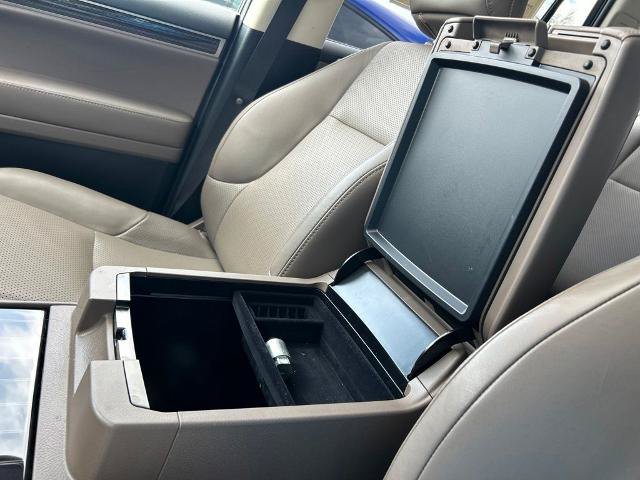 Used 2023 Lexus GX 460 Luxury w/ Sport Design Package AWD/4WD image 38