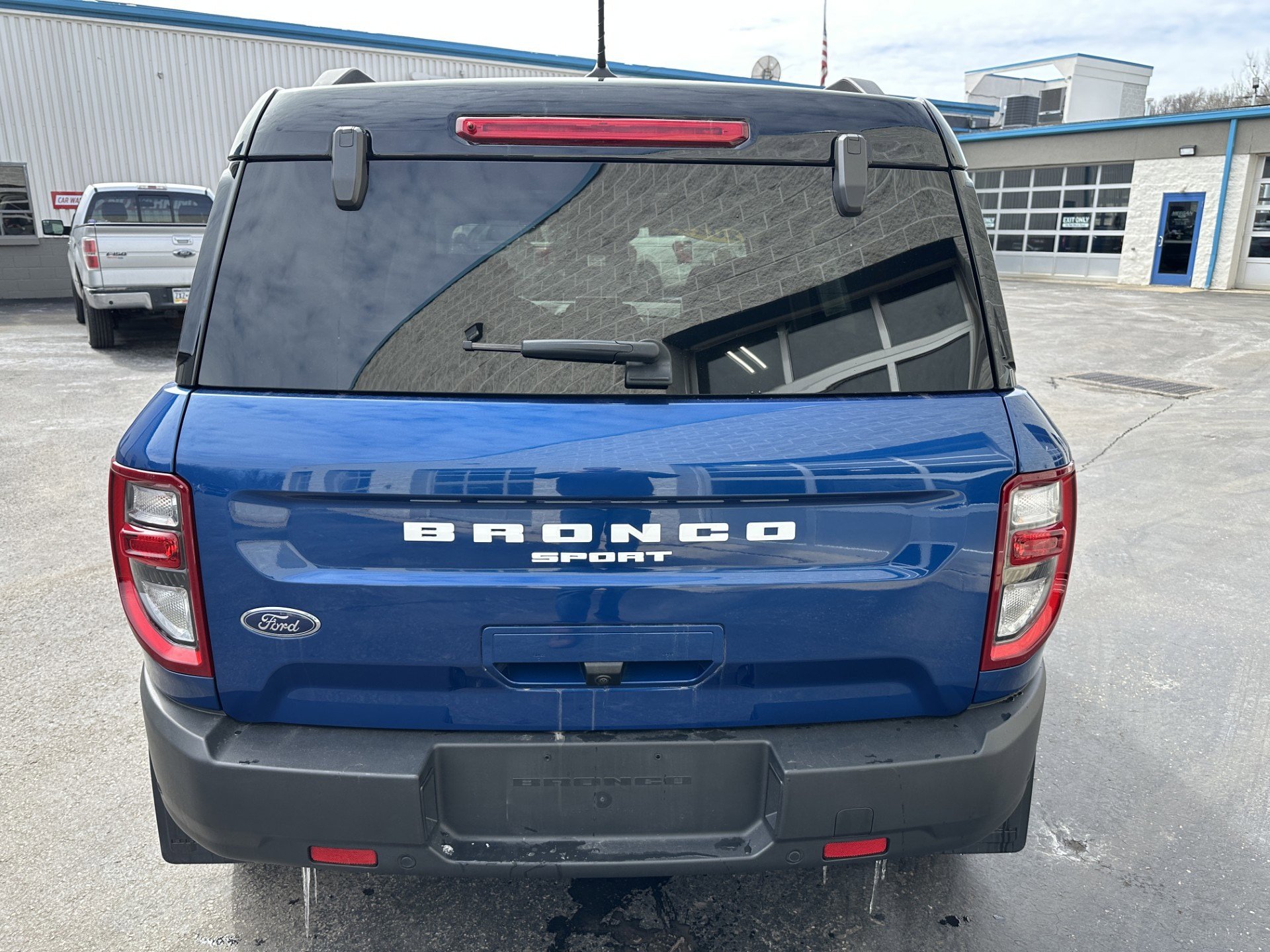 Certified 2023 Ford Bronco Sport Outer Banks w/ Tech Package AWD/4WD image 6