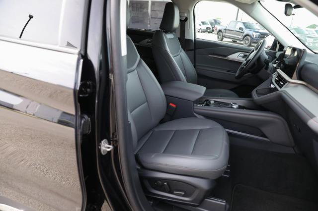 Certified 2025 Ford Explorer Active w/ Active Comfort Package AWD/4WD image 39