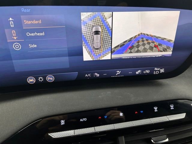 Used 2025 Buick Enclave Preferred w/ Power Package AWD/4WD image 4