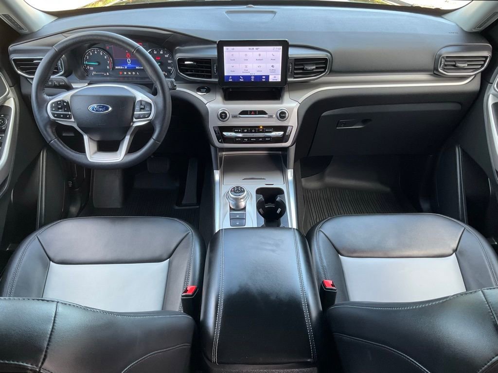 Certified 2024 Ford Explorer XLT w/ Equipment Group 202A image 29